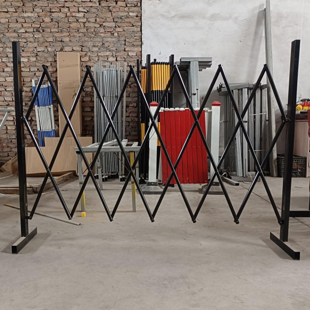 Expandable Heavy-Duty Portable Metal Barrier