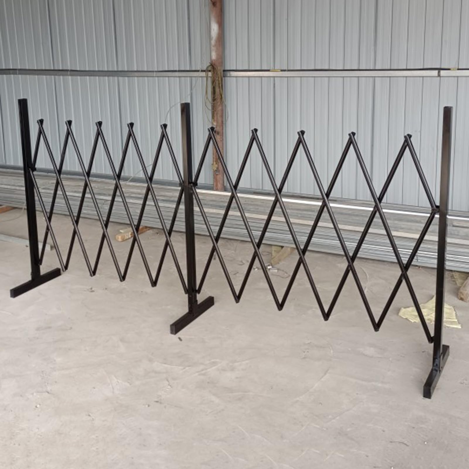 Expandable Heavy-Duty Portable Metal Barrier